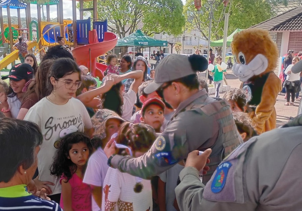Brigada Militar promove ação comunitária em Campestre da Serra pelo Dia das Crianças