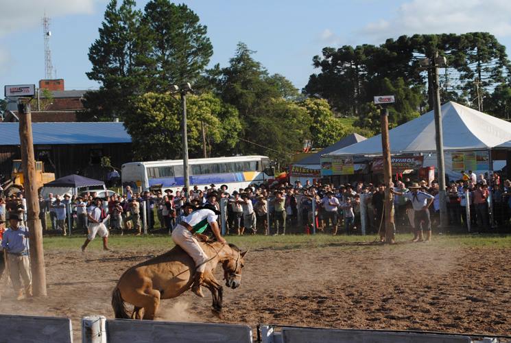 Inicia hoje o VI Rodeio Nacional de Criúva