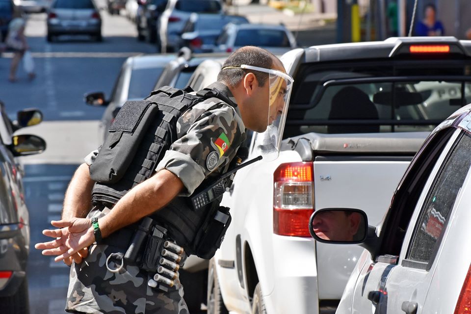Empresa da Serra muda nicho de produção em solidariedade a profissionais da Segurança e da Saúde de todo país