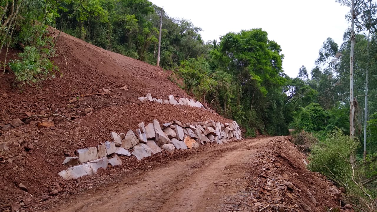 Prefeitura finalizou obra de recuperação de trecho da Estrada 500