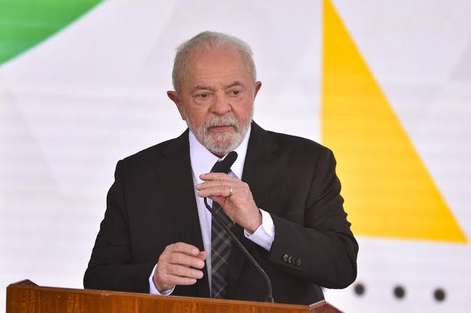 Lula assina medida provisória para retomada do programa Minha Casa, Minha Vida