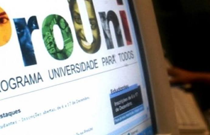 MEC prorroga até amanhã inscrição para o Prouni
