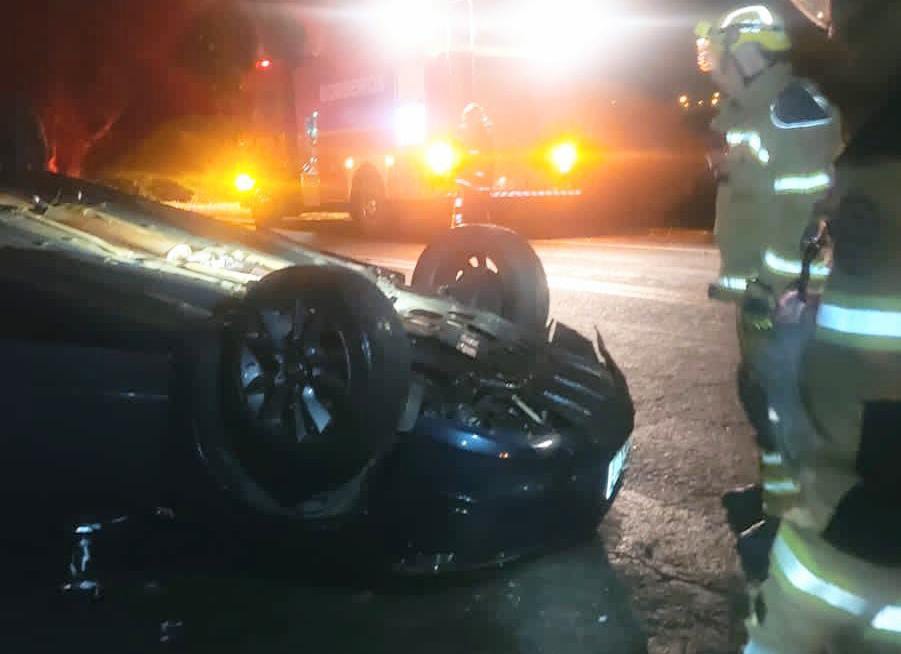 Homem fica levemente ferido após capotamento na BR 116 em São Marcos