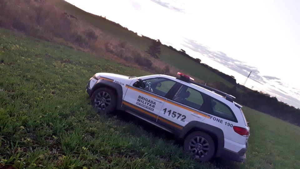 Nesta segunda, homens armados e encapuzados assaltaram duas famílias em Campestre