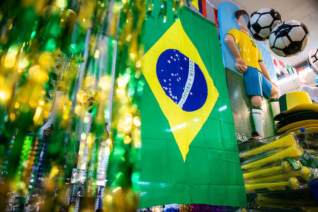 Sindilojas recomenda comércio aberto durante a Copa do Mundo