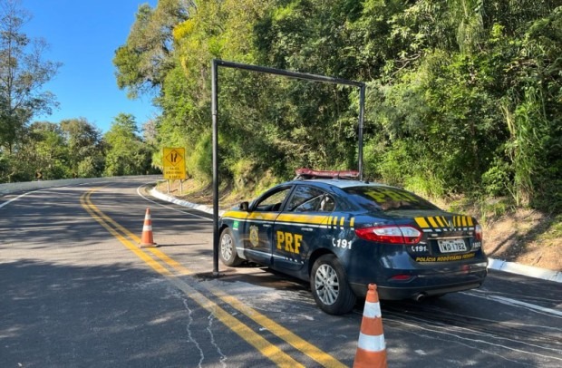 Devido a chuva, BR-116 em Nova Petrópolis será bloqueada por 24 horas para obras de contenção