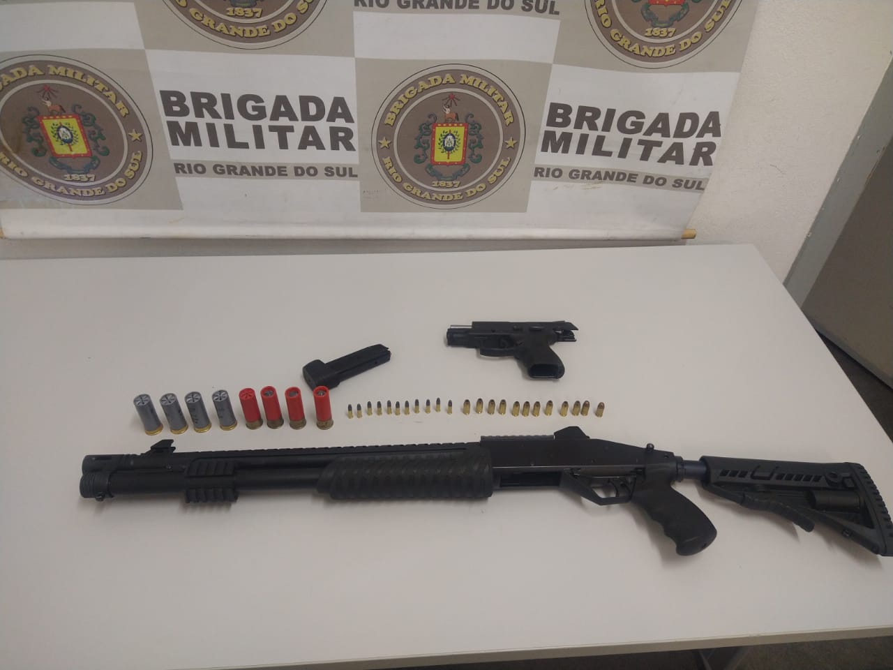 BM registrou ocorrência por ameaça e apreendeu armas de fogo nesta quarta-feira