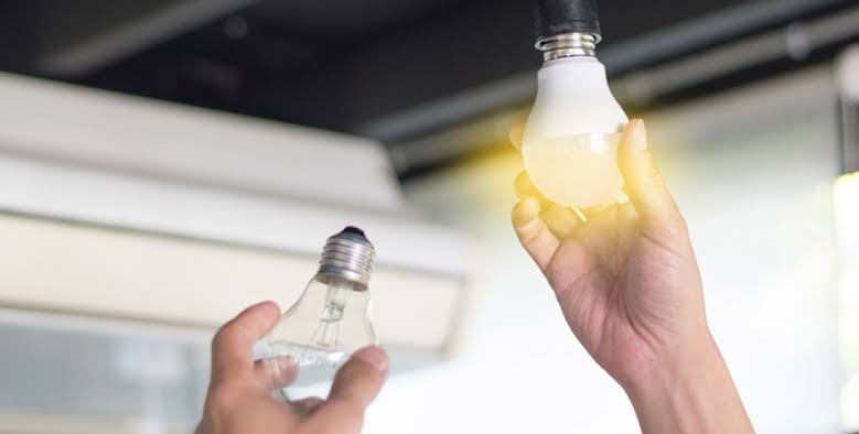 Contas de luz continuam com valor extra