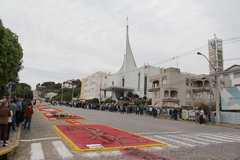 Celebração de Corpus Christi reuniu cerca de 5 mil fiéis nesta quinta-feira