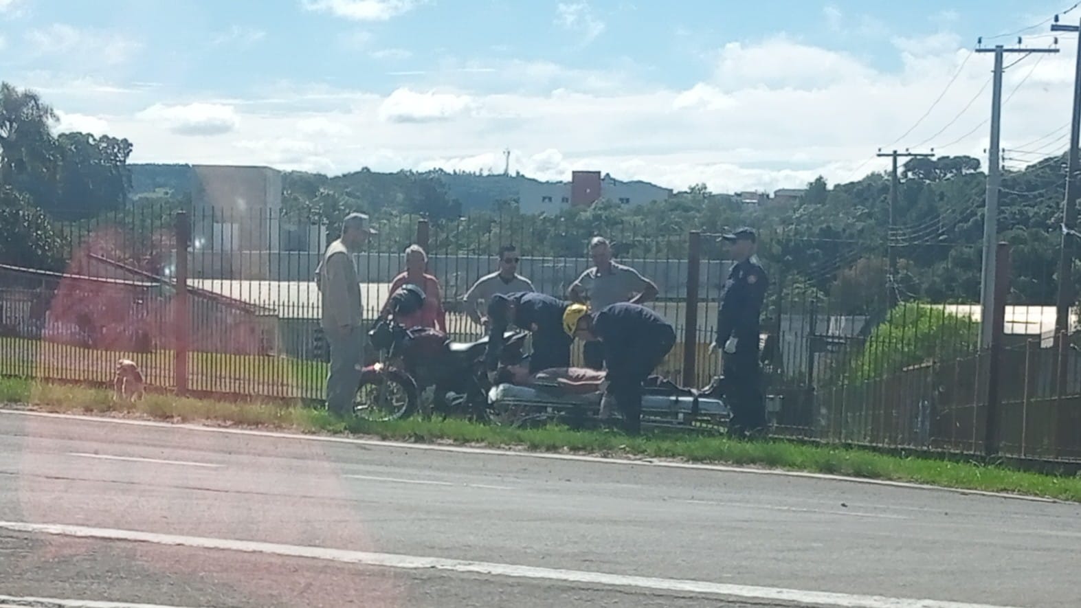 Menor ficou ferido após colidir moto na BR 116