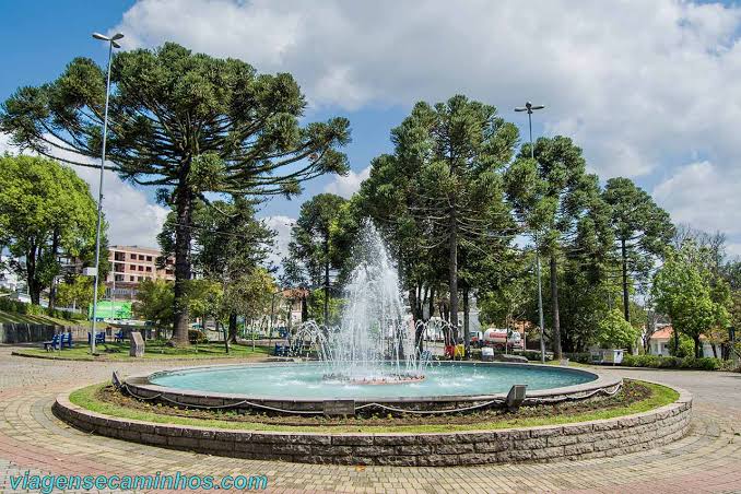 Semana começa com calor antes de episódio de chuva e tempestades