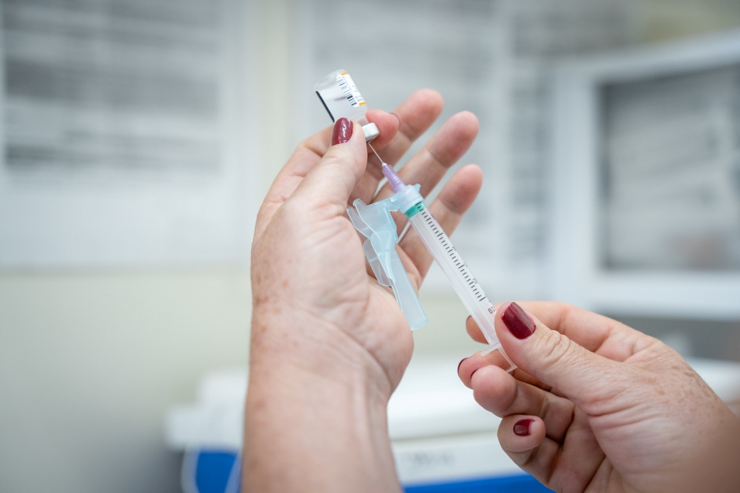 Vacina contra o HPV passará a ser aplicada em dose única
