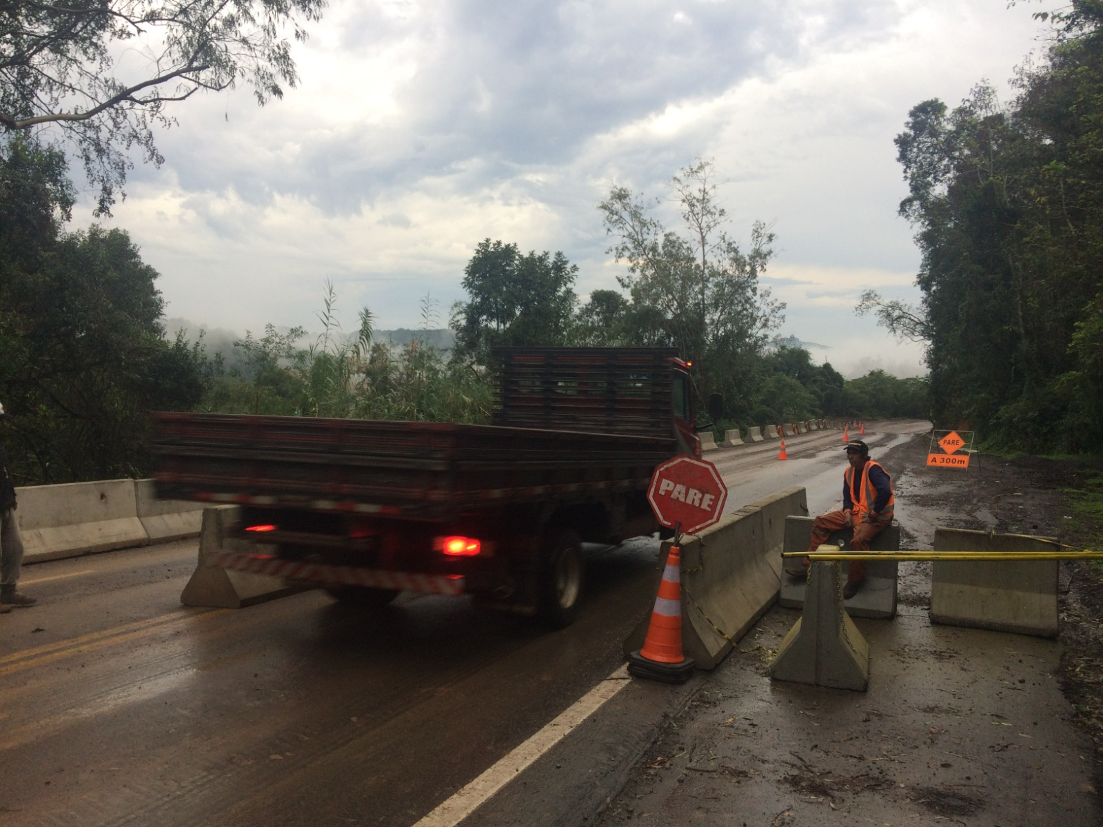 Por que das 7h às 17h? Restrições na BR-116 em São Marcos são por segurança, afirmam autoridades