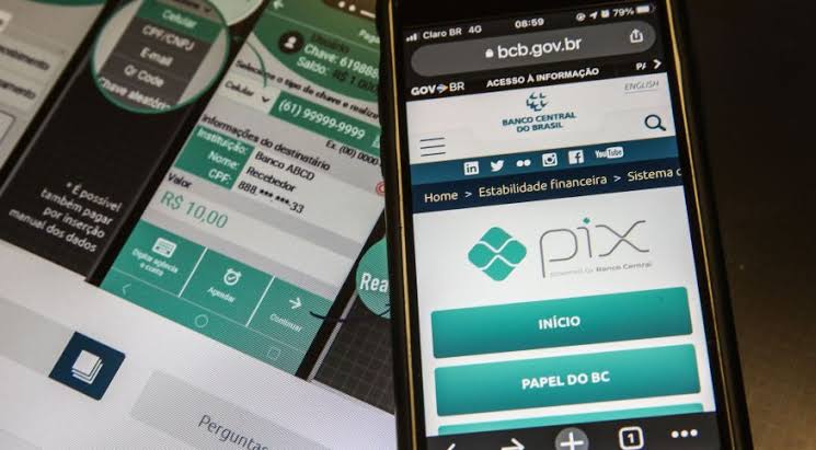 Empresas de energia deverão oferecer Pix como opção de pagamento na fatura