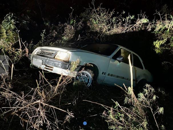 Menores furtam chevette em São Marcos e são presos em Caxias, após perseguição pela 116
