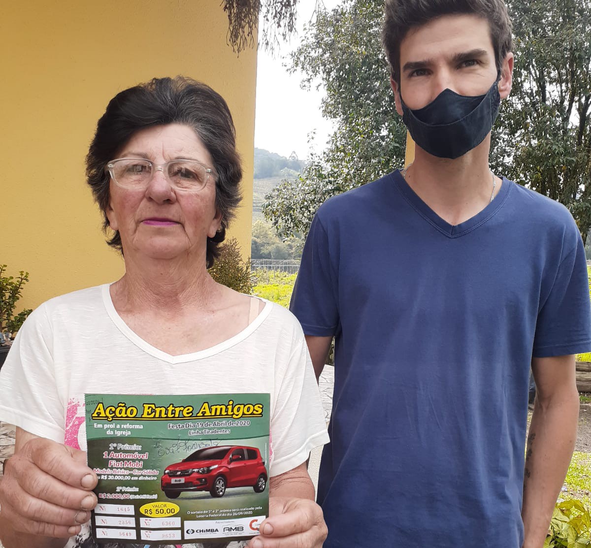 Compradora de cartela única, moradora da Linha Santana ganha carro 0km