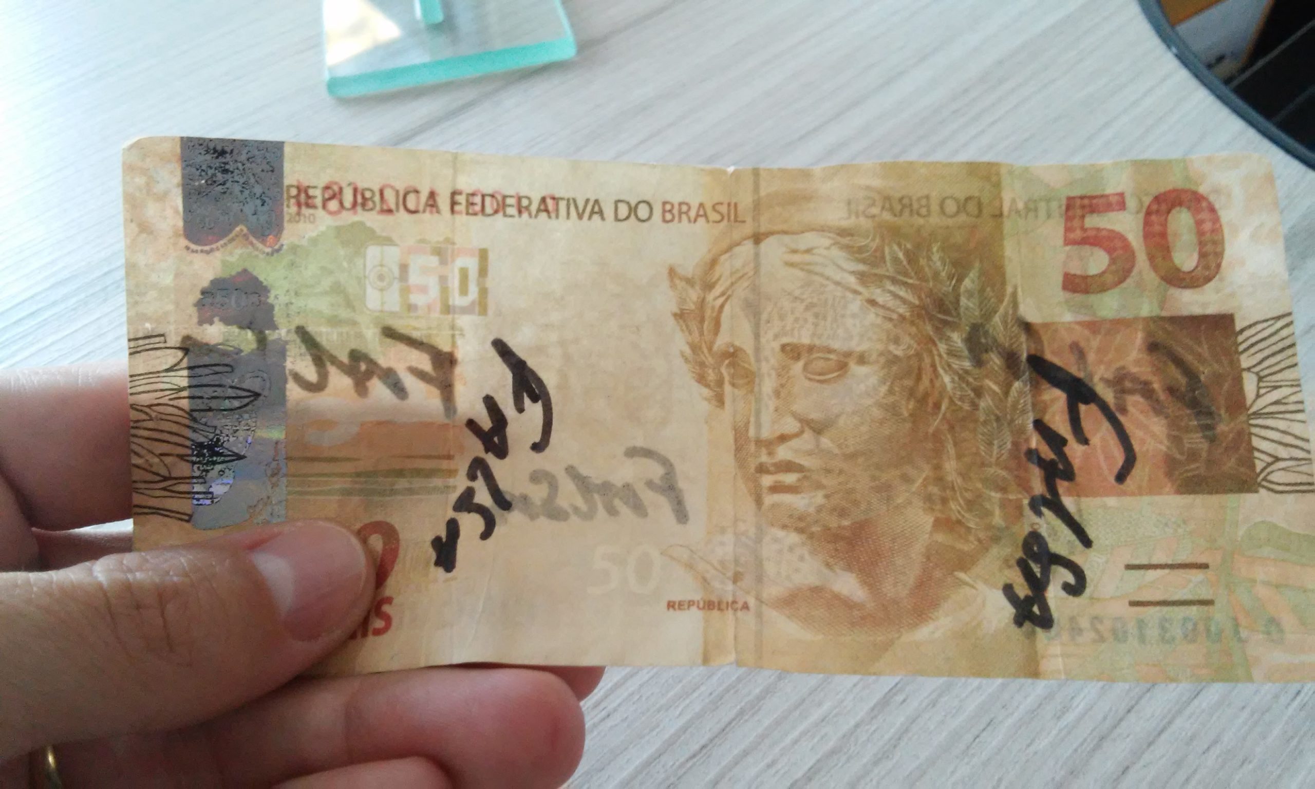 Entidades alertam para circulação de notas falsas no comércio