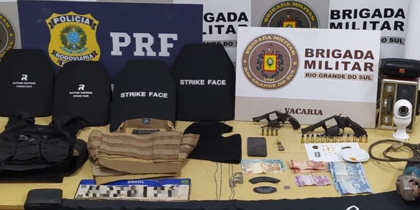 Polícia prende três criminosos armados e recupera dois carros clonados em Vacaria