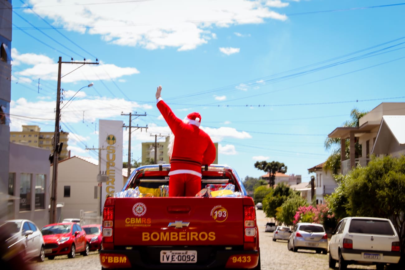 Natal Solidário: campanha dos Bombeiros está  arrecadando brinquedos e alimentos