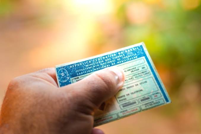 Prazo para utilização de CNH vencida em dezembro de 2020 termina nesta sexta-feira (31)