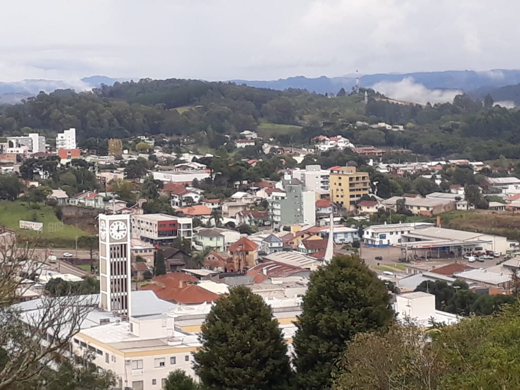 Segunda-feira terá dia chuvoso em diversas regiões do Estado