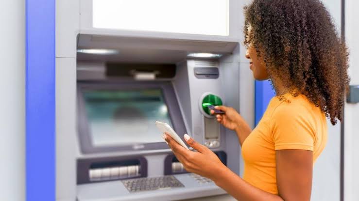 Festas de final de ano alteram o atendimento bancário