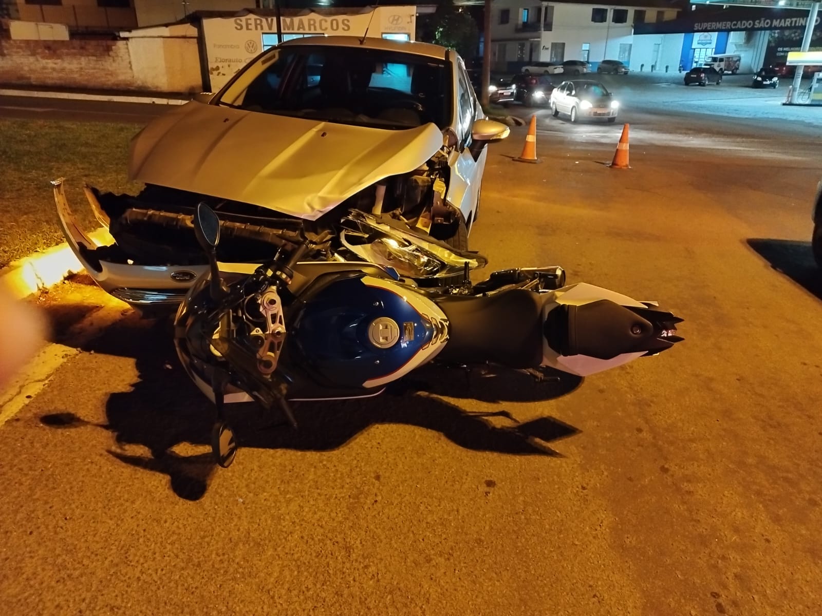 Motociclista ficou ferido após colisão com carro na BR 116 em São Marcos
