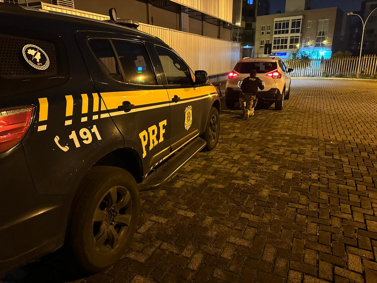 PRF recupera, em Caxias do Sul, carro roubado em Porto Alegre