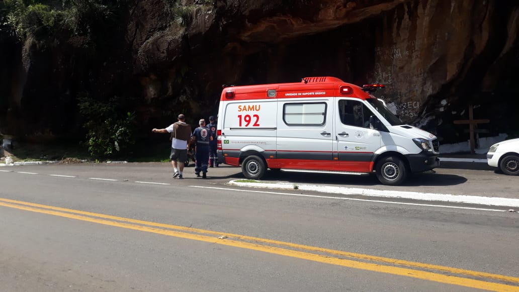 Motociclista fica ferido em acidente na BR 116