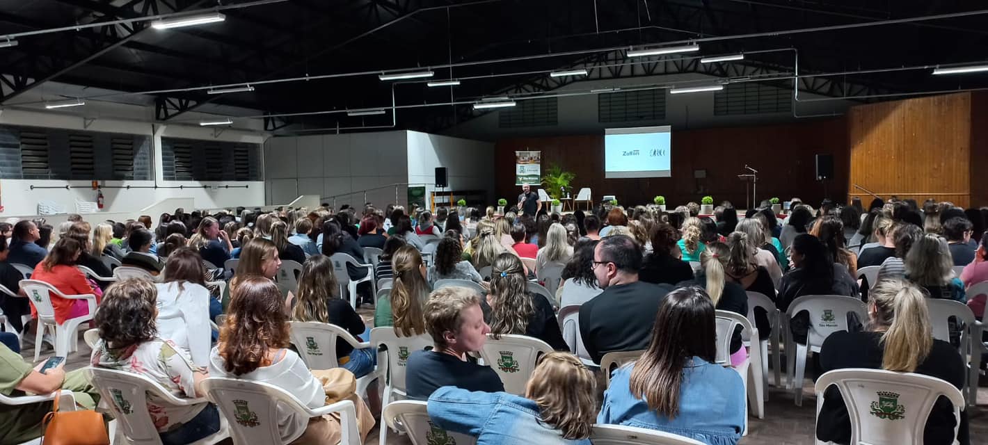 Professores da rede pública municipal de São Marcos iniciaram o ano letivo agregando conhecimento