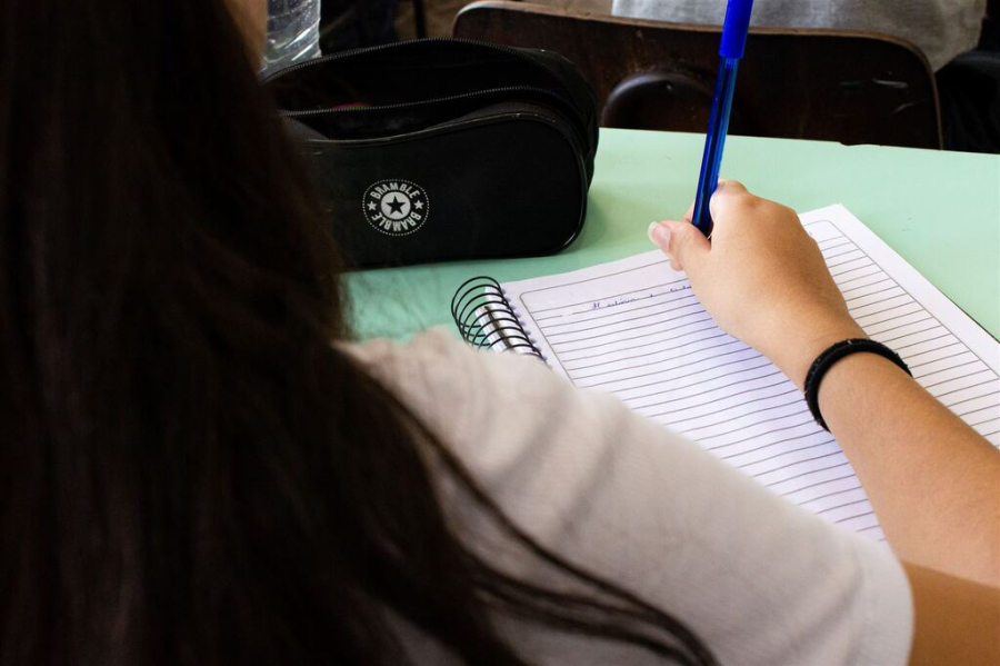 Pela primeira vez, estudantes da rede estadual do Rio Grande do Sul irão receber uniformes escolares