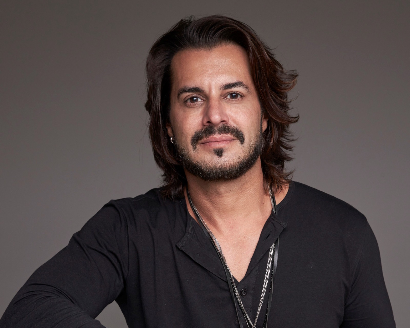 6º Simpósio Estadual do Varejo conta com palestra de Marco Tulio, guitarrista do Jota Quest