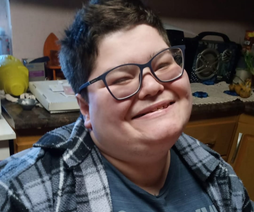 Família promove vaquinha virtual para custear respirador para jovem de 22 anos