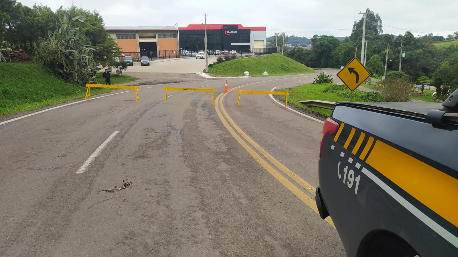 Trecho da BR 116 entre São Marcos e Campestre da Serra permanece fechado