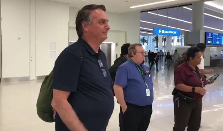 Ex-presidente Jair Bolsonaro chega ao Brasil