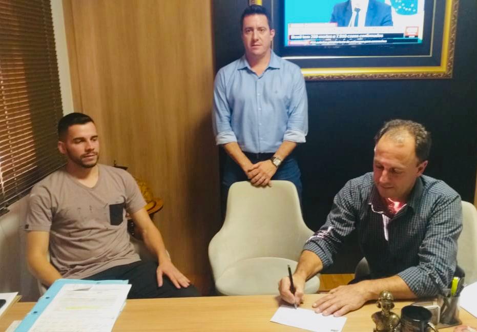 No fim do prazo para troca de partidos, MDB recebe reforços importantes