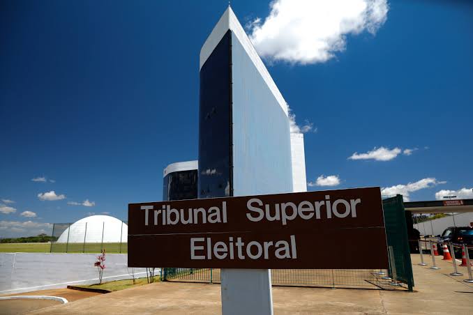 Normas para substituição de candidatos devem ser publicadas até hoje