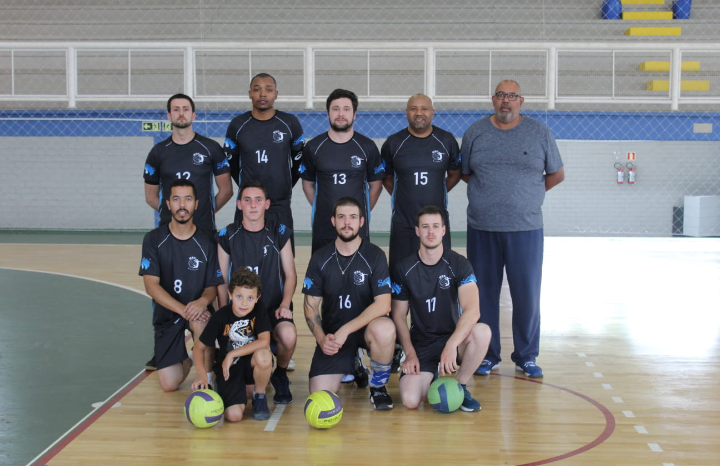 Equipe são-marquense fica em 3° lugar no Torneio de Vôlei de Quadra Masculino de Flores da Cunha