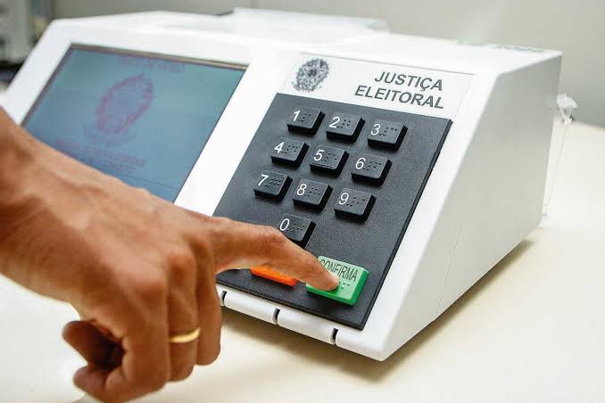 Eleitores têm tempo a mais para conferir voto na urna