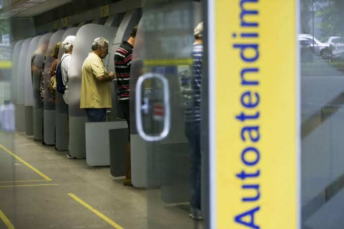 Bancos não abrem no feriado de 1° de maio, Dia do Trabalho