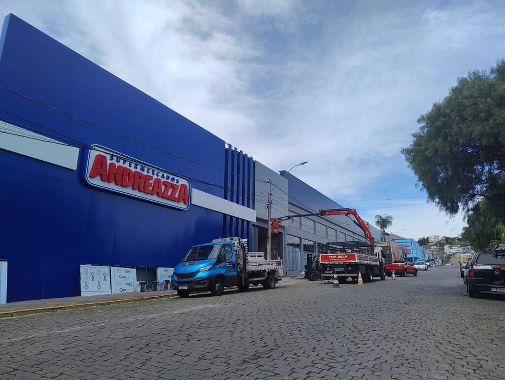 Antes das Festas, a inauguração do Andreazza em São Marcos