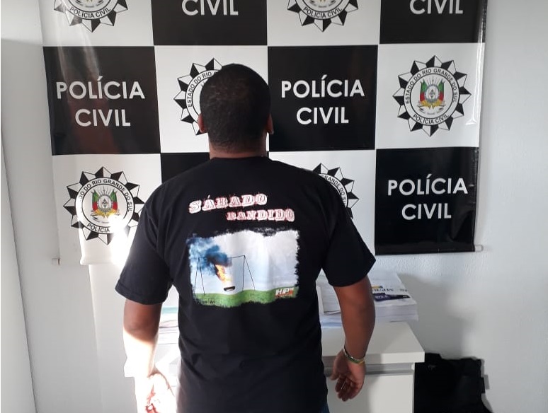 Polícia cumpre mandado nesta quarta-feira