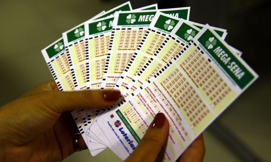 Mega-Sena acumula e irá sortear prêmio de R$ 18 milhões