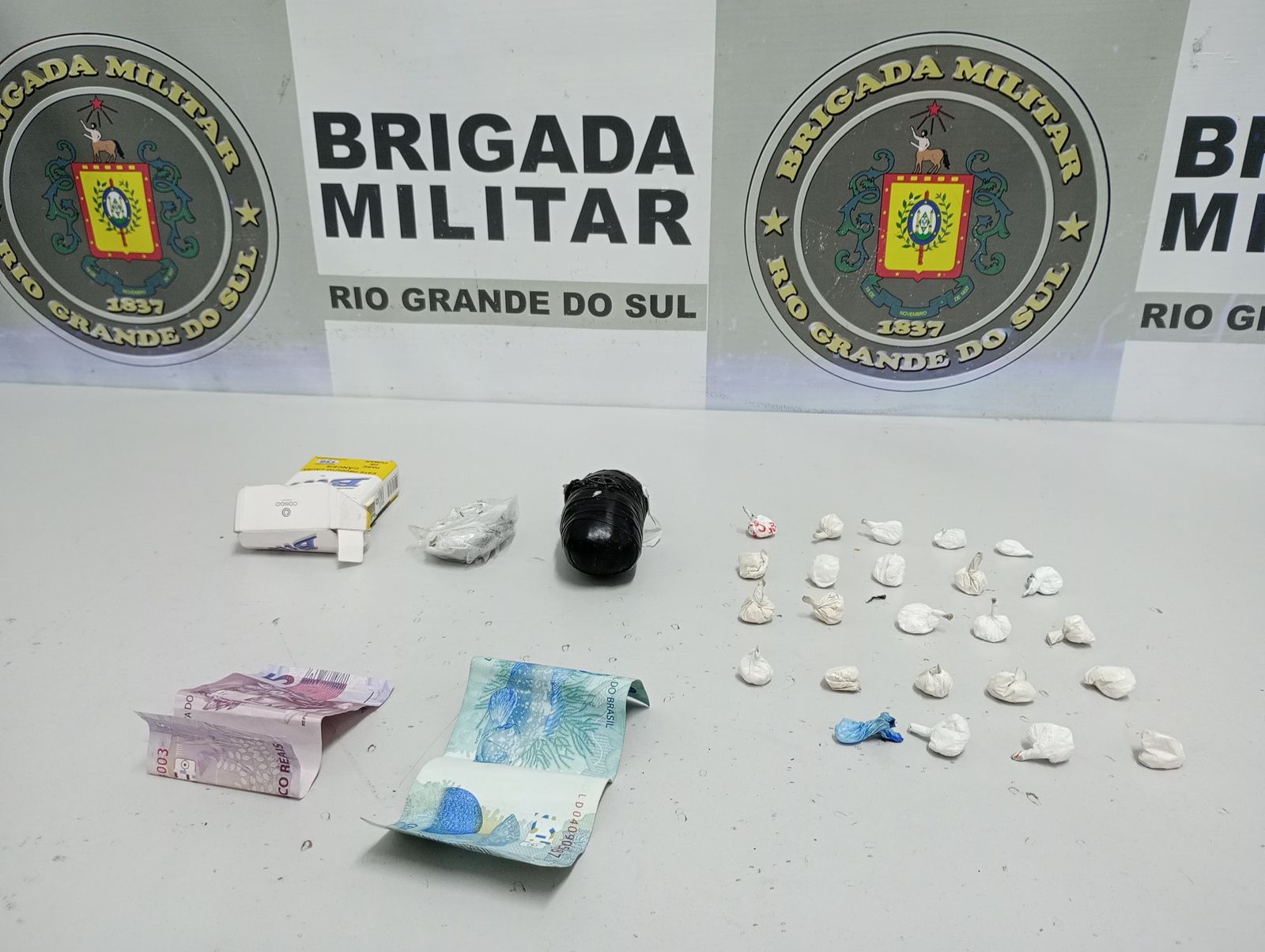 Brigada Militar de São Marcos prende homem por tráfico de entorpecentes