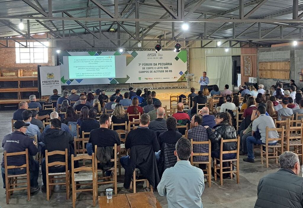 7º Fórum da Pecuária reuniu cerca de 200 pessoas