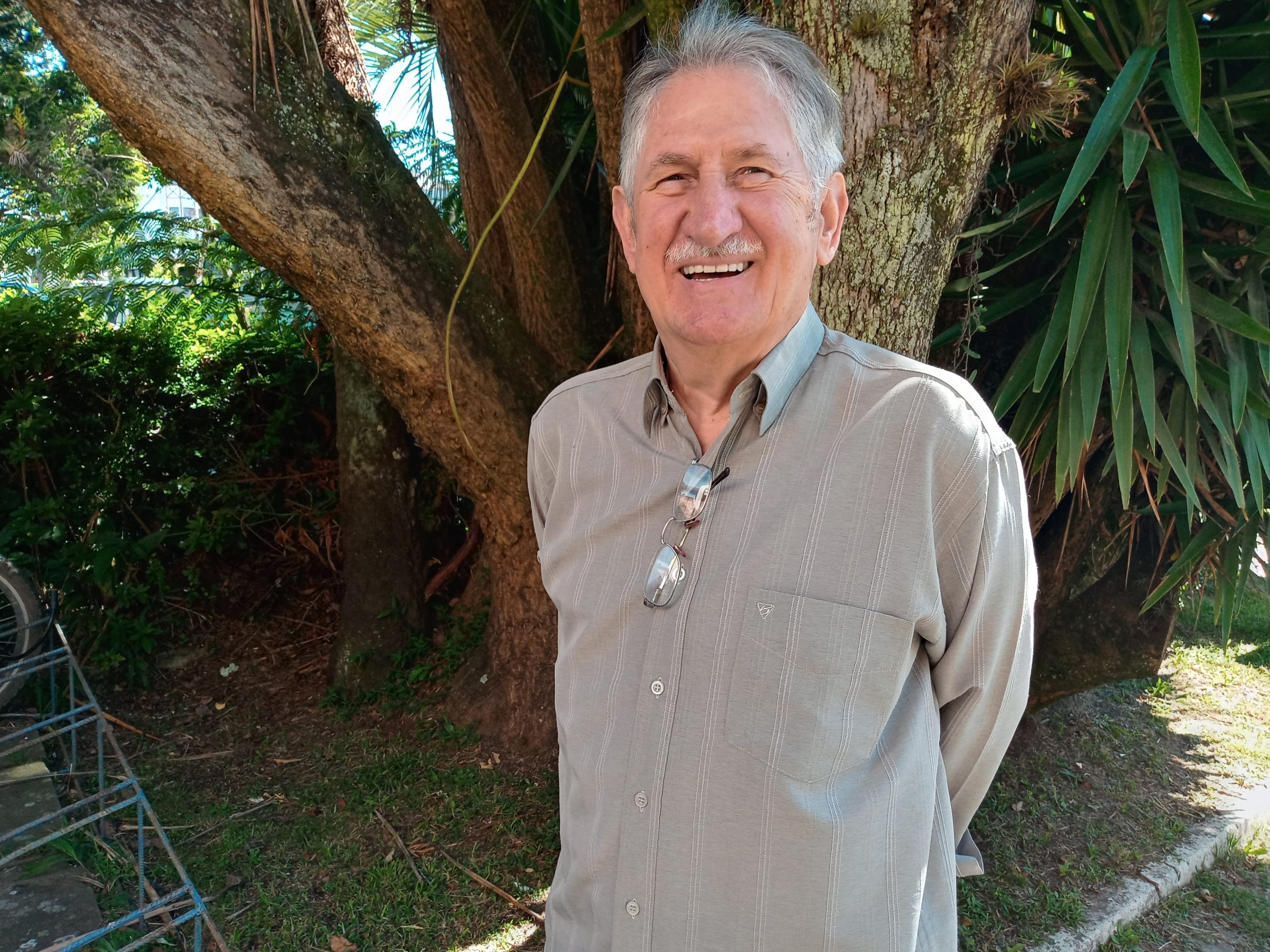 Aposentado forma-se em Direito na UCS Hortênsias aos 78 anos
