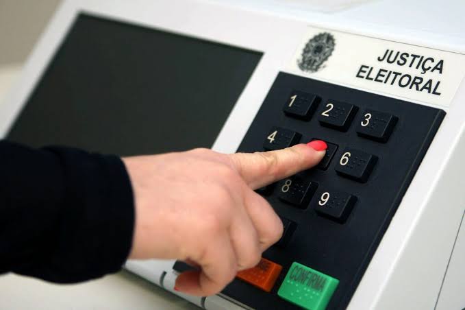 Eleitores devem verificar local de votação com antecedência