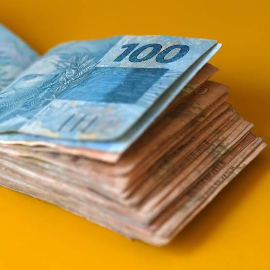 Salário mínimo de R$ 1.320 já está em vigor