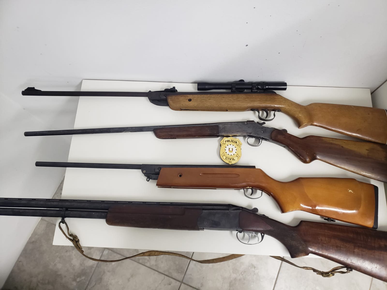 Polícia Civil de São Marcos apreendeu 4 armas nesta sexta-feira